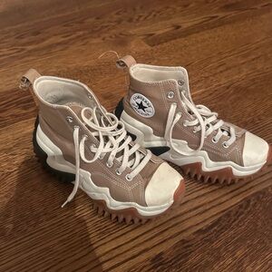 Converse Unisex-Adult Platform